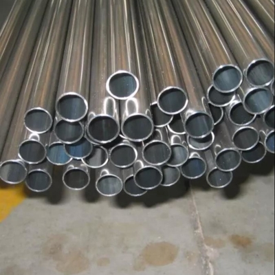 BS 1387 ASTM A53の継ぎ目が無い鋼鉄管はパイプラインの輸送のためのカーボンに電流を通した