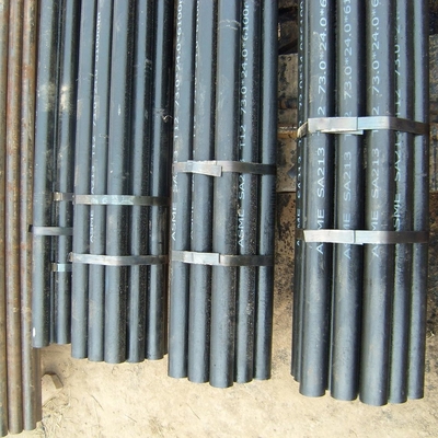 ASTM A335 P11 P22 P91 P9 P5の厚い壁の不動態化の表面が付いている鋼鉄管の円形